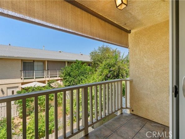 18411 Strathern Street 1, Reseda (los Angeles) CA 91335