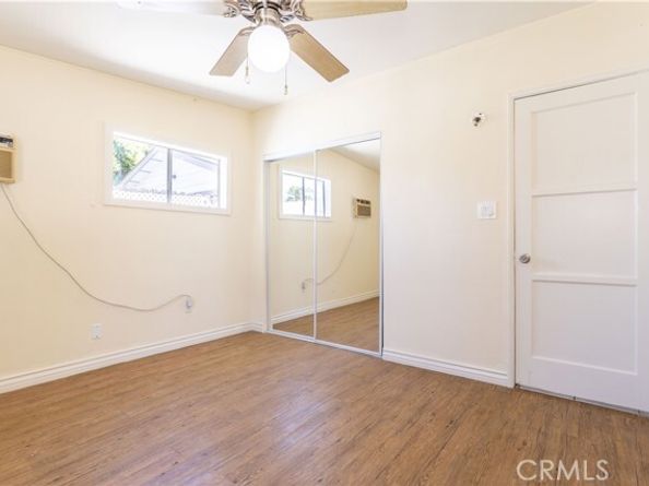 22152 Schoolcraft Street, Canoga Park (los Angeles) CA 91303
