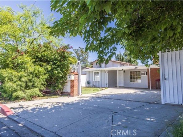 22152 Schoolcraft Street, Canoga Park (los Angeles) CA 91303