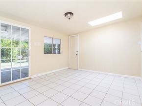 22152 Schoolcraft Street, Canoga Park (los Angeles) CA 91303