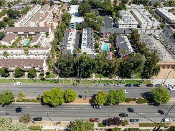 19431 Sherman Way 24, Reseda (los Angeles) CA 91335