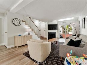 19431 Sherman Way 24, Reseda (los Angeles) CA 91335