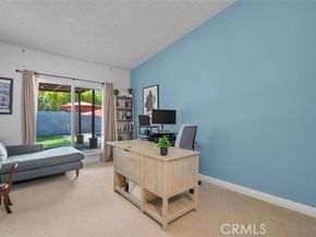 23701 Clarendon Street, Woodland Hills (los Angeles) CA 91367