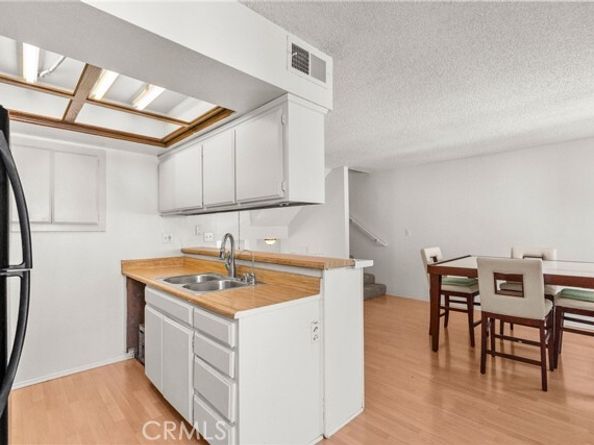 9740 Sepulveda Boulevard 20, North Hills (los Angeles) CA 91343