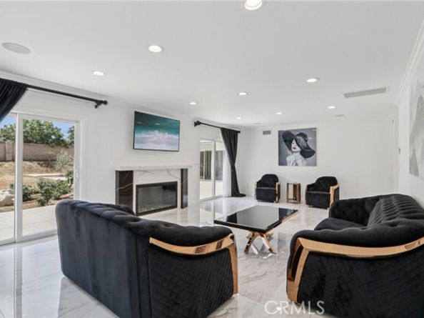 17158 Citronia Street, Northridge (los Angeles) CA 91325