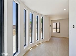 17158 Citronia Street, Northridge (los Angeles) CA 91325