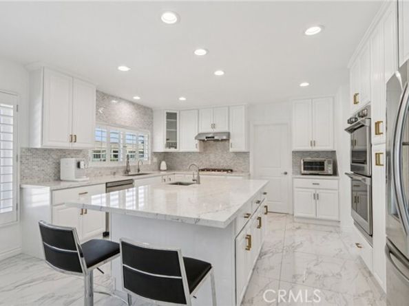 17158 Citronia Street, Northridge (los Angeles) CA 91325
