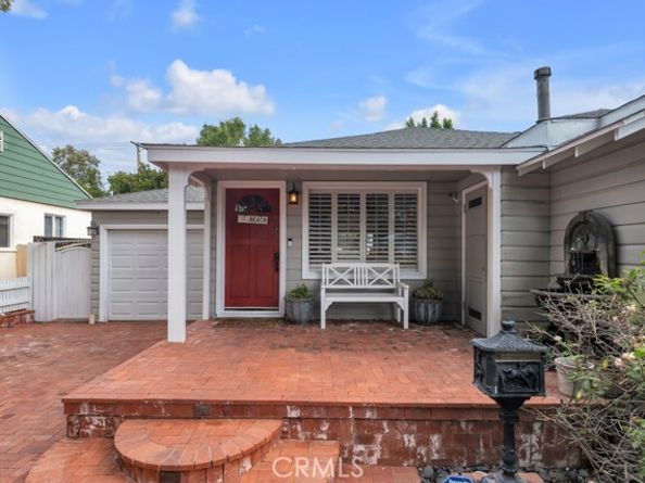 22051 Avenue San Luis, Woodland Hills (los Angeles) CA 91364