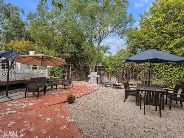 22051 Avenue San Luis, Woodland Hills (los Angeles) CA 91364