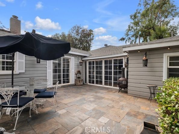 22051 Avenue San Luis, Woodland Hills (los Angeles) CA 91364
