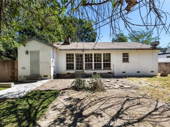 7539 Hatillo Avenue, Winnetka (los Angeles) CA 91306