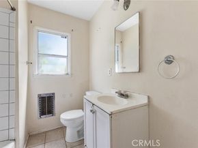 7539 Hatillo Avenue, Winnetka (los Angeles) CA 91306