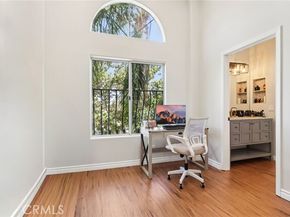 5635 Woodman Avenue H, Los Angeles CA 91401