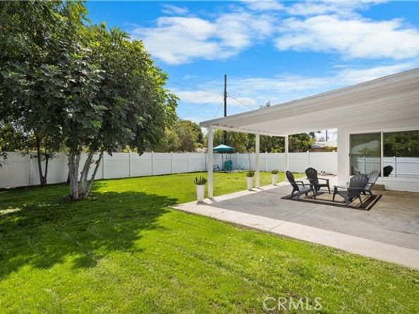 7767 Independence Avenue, Canoga Park (los Angeles) CA 91304