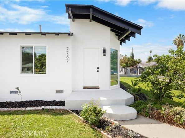 7767 Independence Avenue, Canoga Park (los Angeles) CA 91304
