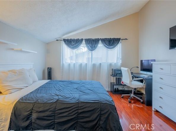 15053 Sherman Way A, Van Nuys (los Angeles) CA 91405