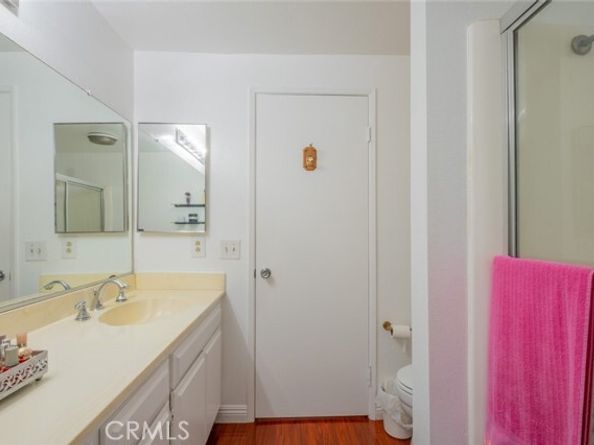 15053 Sherman Way A, Van Nuys (los Angeles) CA 91405