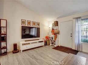 11350 Foothill Boulevard 30, Sylmar (los Angeles) CA 91342