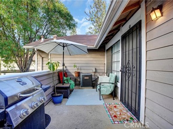 11350 Foothill Boulevard 30, Sylmar (los Angeles) CA 91342