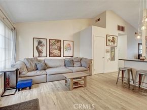 11350 Foothill Boulevard 30, Sylmar (los Angeles) CA 91342