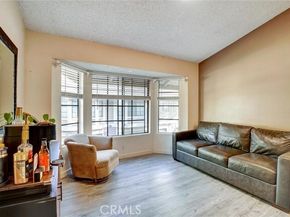 11350 Foothill Boulevard 30, Sylmar (los Angeles) CA 91342