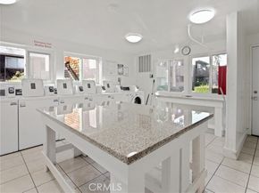 1062 Cabrillo Park C, Santa Ana CA 92701