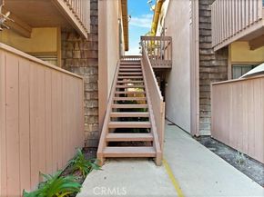 1062 Cabrillo Park C, Santa Ana CA 92701