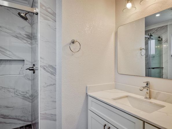2915 Filbert St, Oakland CA 94608