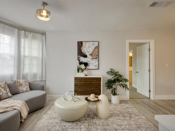 2915 Filbert St, Oakland CA 94608
