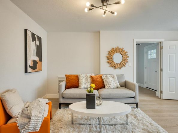 2915 Filbert St, Oakland CA 94608