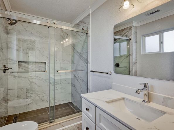 2915 Filbert St, Oakland CA 94608