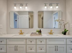 2915 Filbert St, Oakland CA 94608