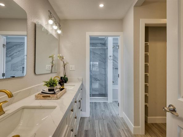 2915 Filbert St, Oakland CA 94608