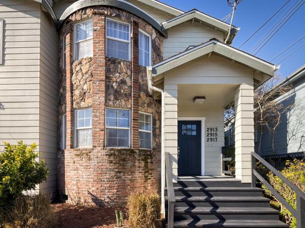 2915 Filbert St, Oakland CA 94608