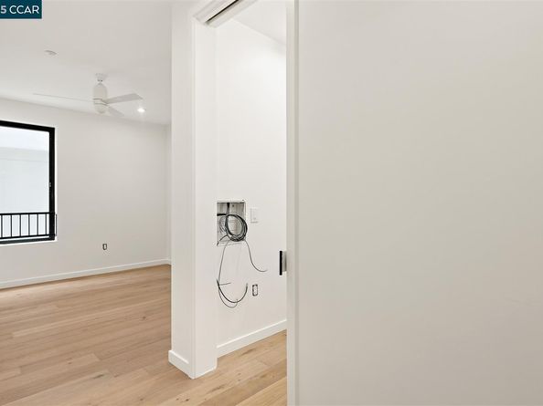 58 Vernon St 201, Oakland CA 94610
