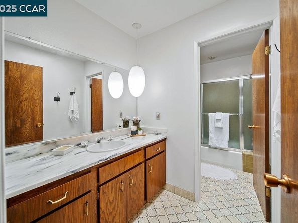575 Morecroft Rd, Lafayette CA 94549