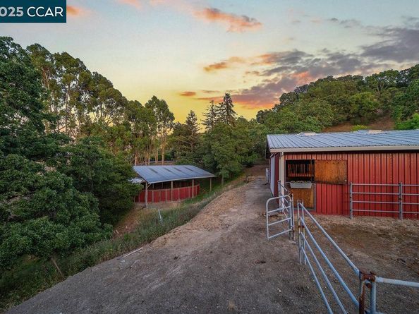 575 Morecroft Rd, Lafayette CA 94549
