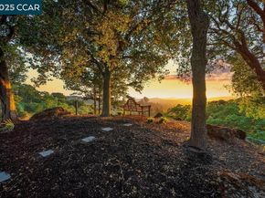 575 Morecroft Rd, Lafayette CA 94549