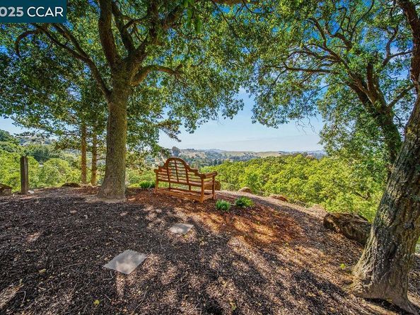 575 Morecroft Rd, Lafayette CA 94549