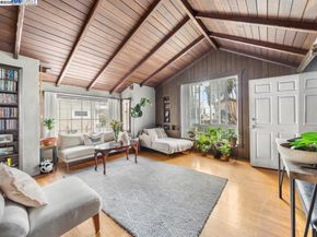 2550 Pleasant St, Oakland CA 94602