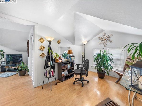 2550 Pleasant St, Oakland CA 94602