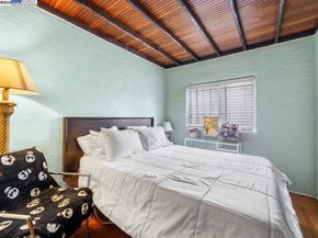 2550 Pleasant St, Oakland CA 94602