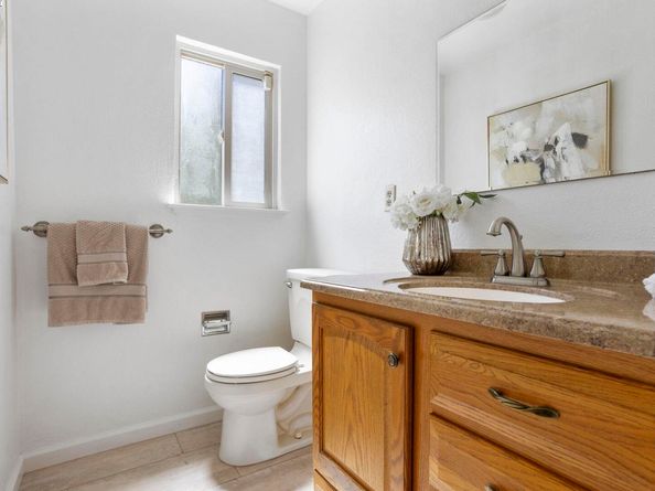 23920 Mayville Dr, Hayward CA 94541