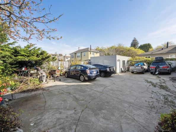 480 62nd Street, Oakland CA 94609