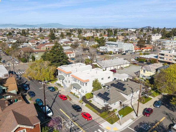 480 62nd Street, Oakland CA 94609