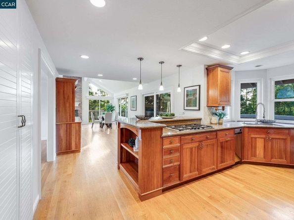 9 Irvine Drive, Moraga CA 94556