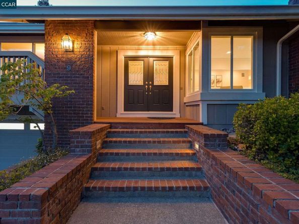 9 Irvine Drive, Moraga CA 94556