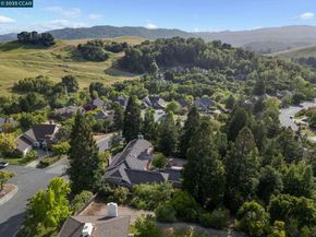 9 Irvine Drive, Moraga CA 94556