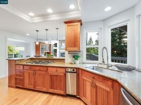 9 Irvine Drive, Moraga CA 94556