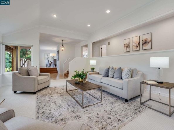 9 Irvine Drive, Moraga CA 94556